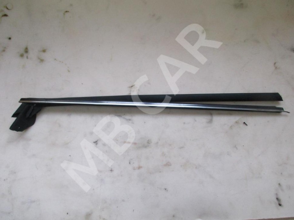 Молдинг стекла двери MERCEDES-BENZ CLK-класс C209/W209 рестайлинг (2005 - 2010) фото 1 &mdash; Разборка Мерседес