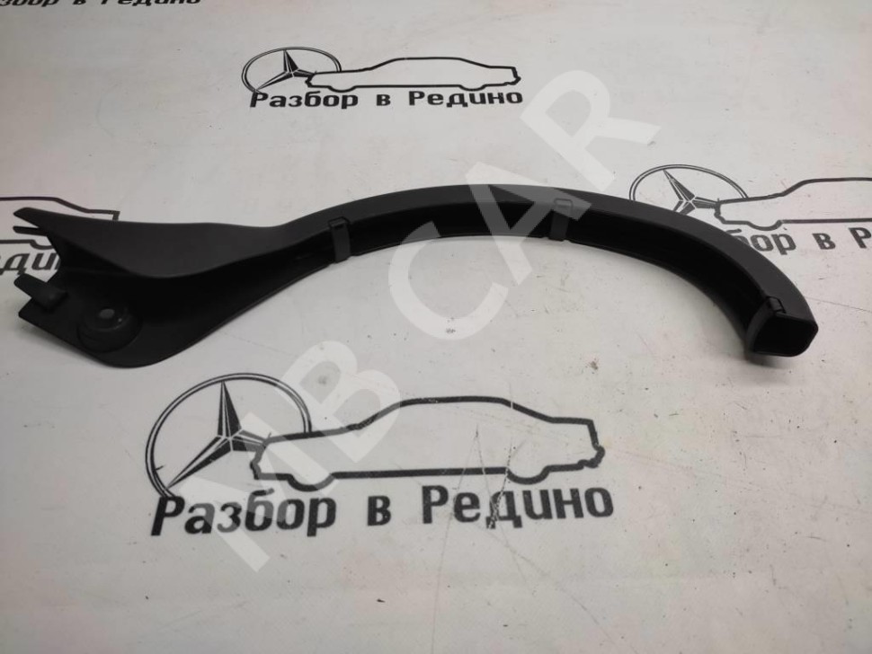Накладка петли багажника MERCEDES-BENZ CLK-класс C209/W209 рестайлинг (2005 - 2010) фото 1 — Разборка Мерседес