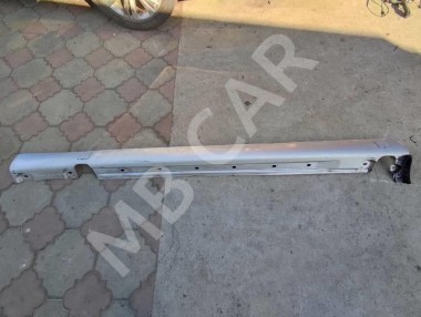 Порог пластиковый левый MERCEDES-BENZ S-класс W220 рестайлинг (2002 - 2005) — Разборка Мерседес