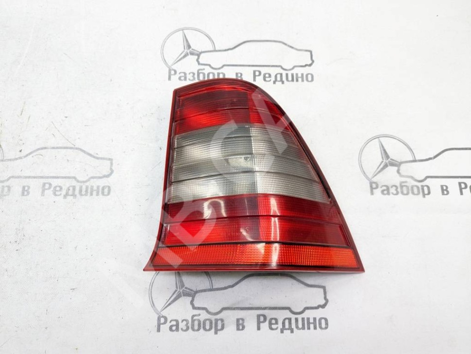Фонарь задний правый MERCEDES-BENZ C-класс W202/S202 рестайлинг (1997 - 2001) фото 1 — Разборка Мерседес