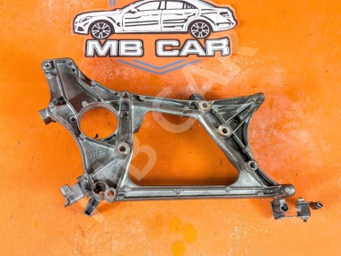 Кронштейн двигателя MERCEDES-BENZ C-класс W204/S204/С204 рестайлинг (2011 - 2015) &mdash; Разборка Мерседес