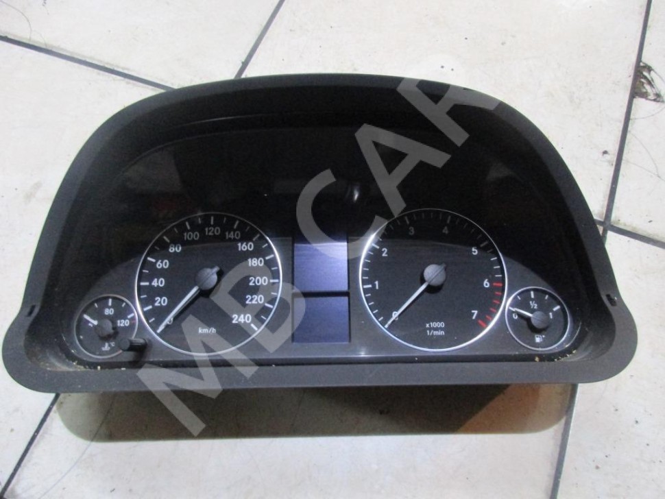 Щиток приборов MERCEDES-BENZ A-класс W169 (2004 - 2008) фото 1 &mdash; Разборка Мерседес
