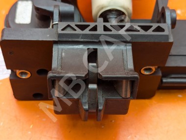 Замок багажника MERCEDES-BENZ S-класс W220 рестайлинг (2002 - 2005) &mdash; Разборка Мерседес