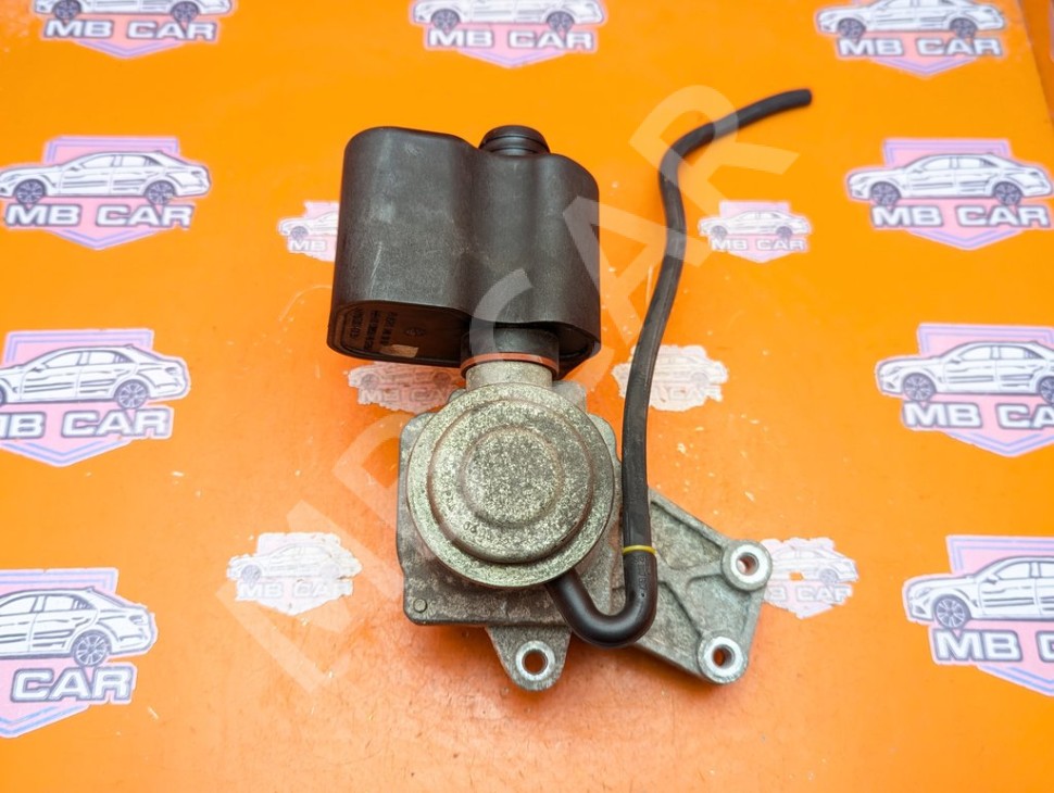 Клапан рециркуляции ОГ MERCEDES-BENZ C-класс W204/S204/С204 рестайлинг (2011 - 2015) фото 1 &mdash; Разборка Мерседес
