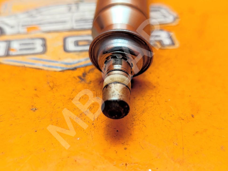 Форсунка БЕНЗИН MERCEDES-BENZ C-класс W204/S204/С204 рестайлинг (2011 - 2015) фото 1 &mdash; Разборка Мерседес