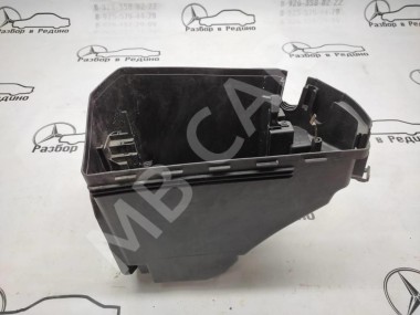 Корпус блока предохранителей MERCEDES-BENZ S-класс W220 (1998 - 2005) — Разборка Мерседес