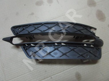Решетка в бампер MERCEDES-BENZ C-класс W204/S204 (2006 - 2011) — Разборка Мерседес