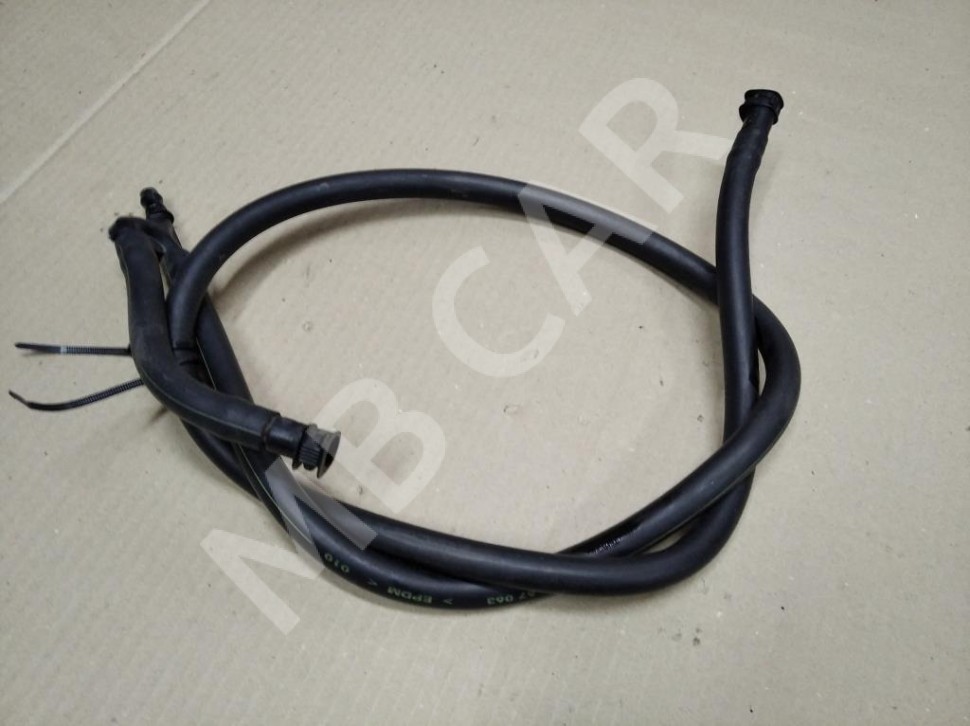 Шланг омывателей фар MERCEDES-BENZ CLS-класс C219 (2004 - 2008) фото 1 — Разборка Мерседес