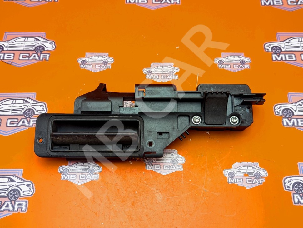 Ручка открытия багажника MERCEDES-BENZ M-класс W163 рестайлинг (2001 - 2005) фото 1 &mdash; Разборка Мерседес