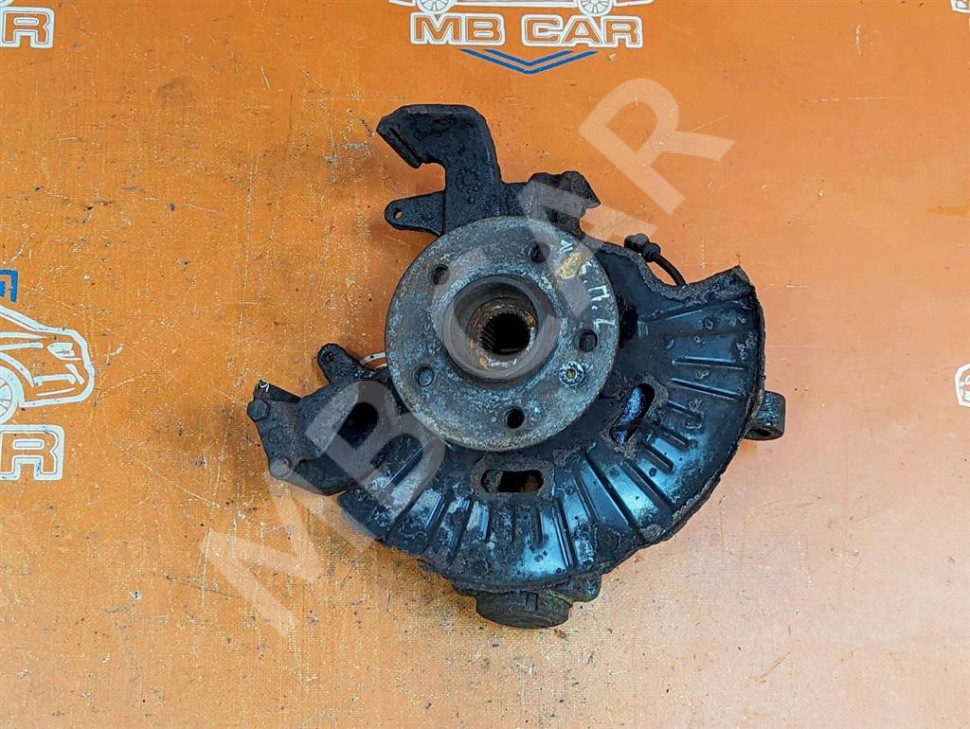 Кулак поворотный передний левый MERCEDES-BENZ M-класс W163 (1997 - 2001) фото 1 — Разборка Мерседес