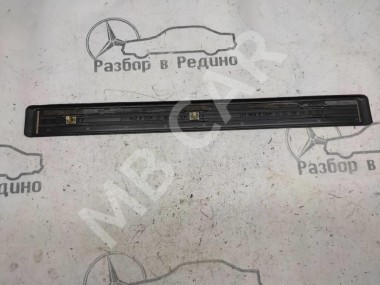 Накладка порога внутренняя MERCEDES-BENZ E-класс W211/S211 (2002 - 2006) — Разборка Мерседес