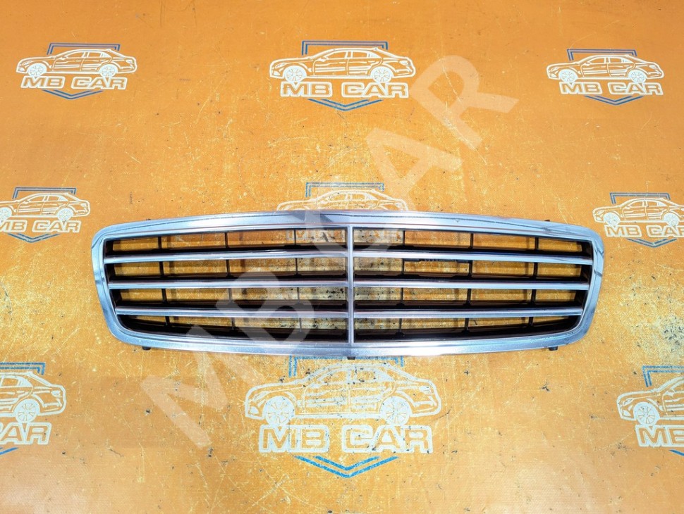 Решетка радиатора MERCEDES-BENZ C-класс W203/S203/CL203 рестайлинг (2004 - 2008) фото 1 — Разборка Мерседес