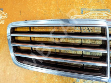 Решетка радиатора MERCEDES-BENZ C-класс W203/S203/CL203 рестайлинг (2004 - 2008) — Разборка Мерседес