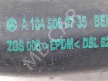 Патрубок ОЖ MERCEDES-BENZ M-класс W164 (2005 - 2008) — Разборка Мерседес