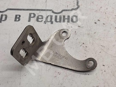 Кронштейн катализатора MERCEDES-BENZ E-класс W213/S213/C238/A238 (2016 - 2021) — Разборка Мерседес