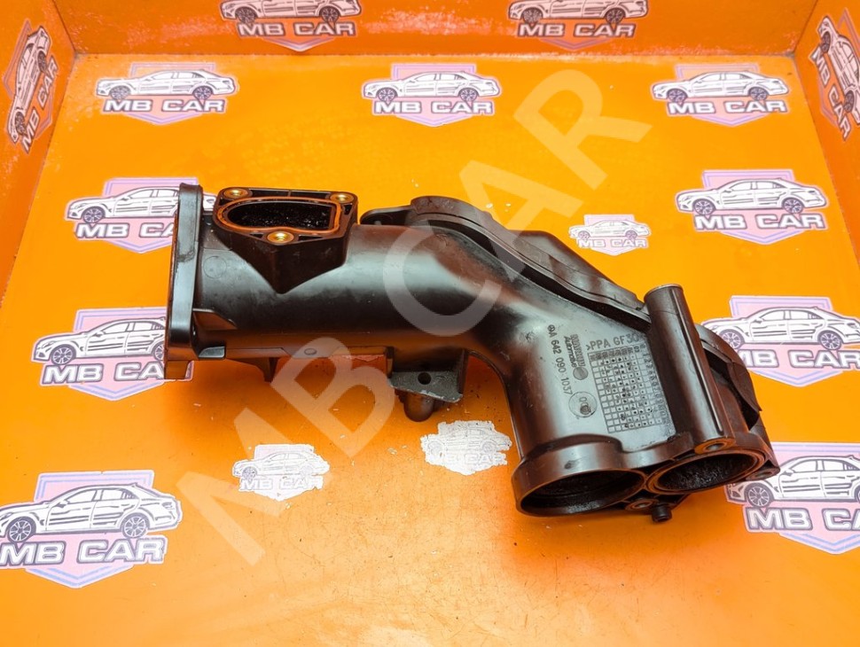 Патрубок впускного коллектора MERCEDES-BENZ M-класс W164 рестайлинг (2008 - 2011) фото 1 &mdash; Разборка Мерседес