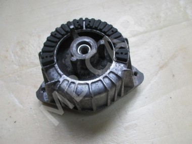 Опора двигателя MERCEDES-BENZ E-класс W212/S212/C207/A207 (2009 - 2013) — Разборка Мерседес