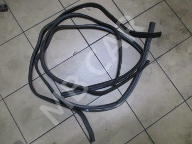 Уплотнитель капота MERCEDES-BENZ E-класс W211/S211 (2002 - 2006) — Разборка Мерседес