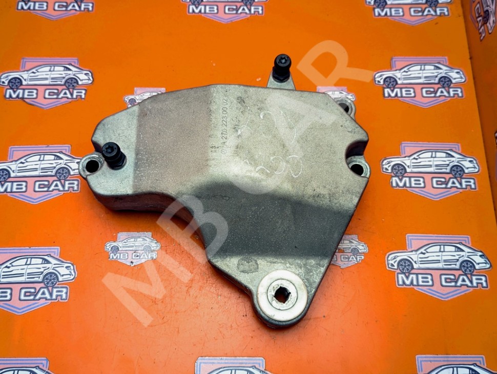 Опора двигателя MERCEDES-BENZ A-класс W176 рестайлинг (2015 - 2018) фото 1 — Разборка Мерседес