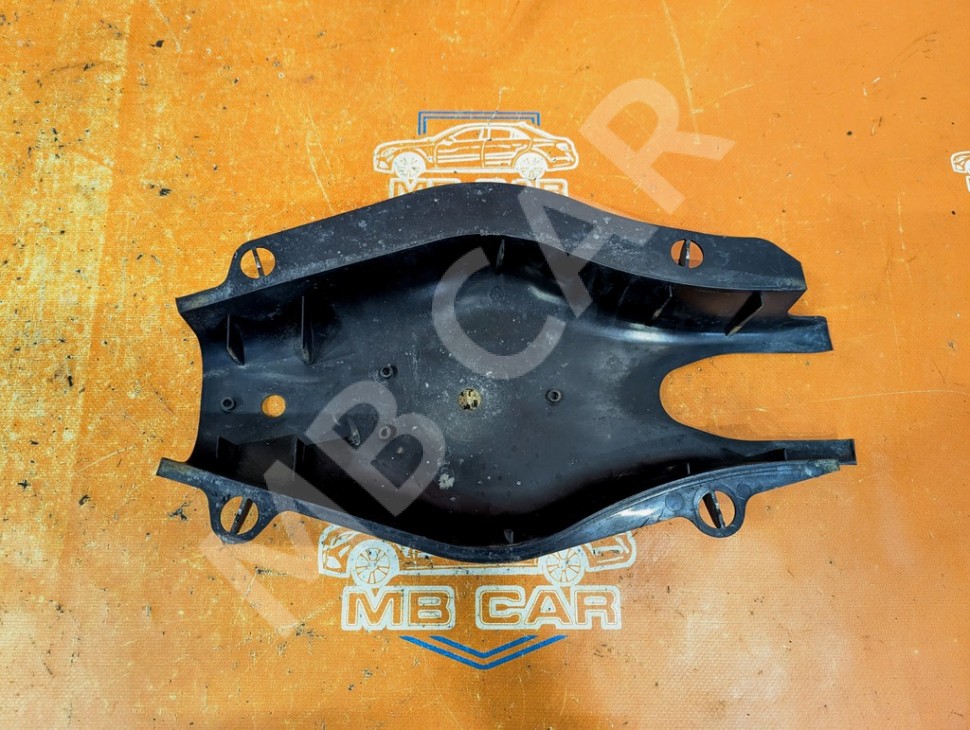 Кожух заднего рычага (лодки) MERCEDES-BENZ C-класс W204/S204 (2006 - 2011) фото 1 &mdash; Разборка Мерседес