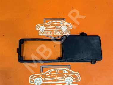 Крышка блока предохранителей MERCEDES-BENZ CLK-класс C208/W208 рестайлинг (1999 - 2003) — Разборка Мерседес