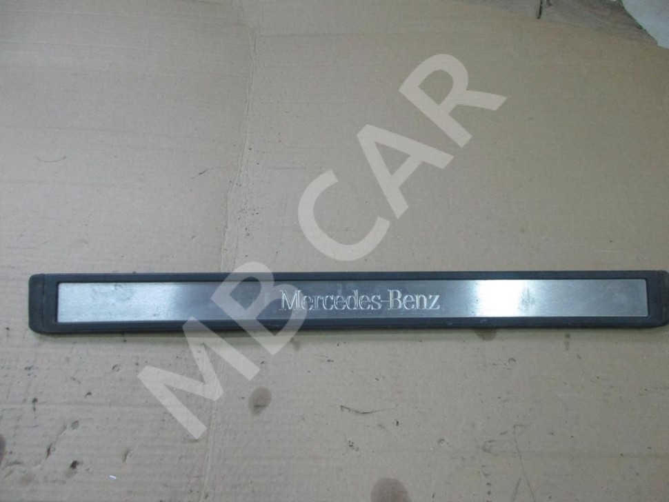 Накладка порога внутренняя MERCEDES-BENZ E-класс W211/S211 (2002 - 2006) фото 1 &mdash; Разборка Мерседес