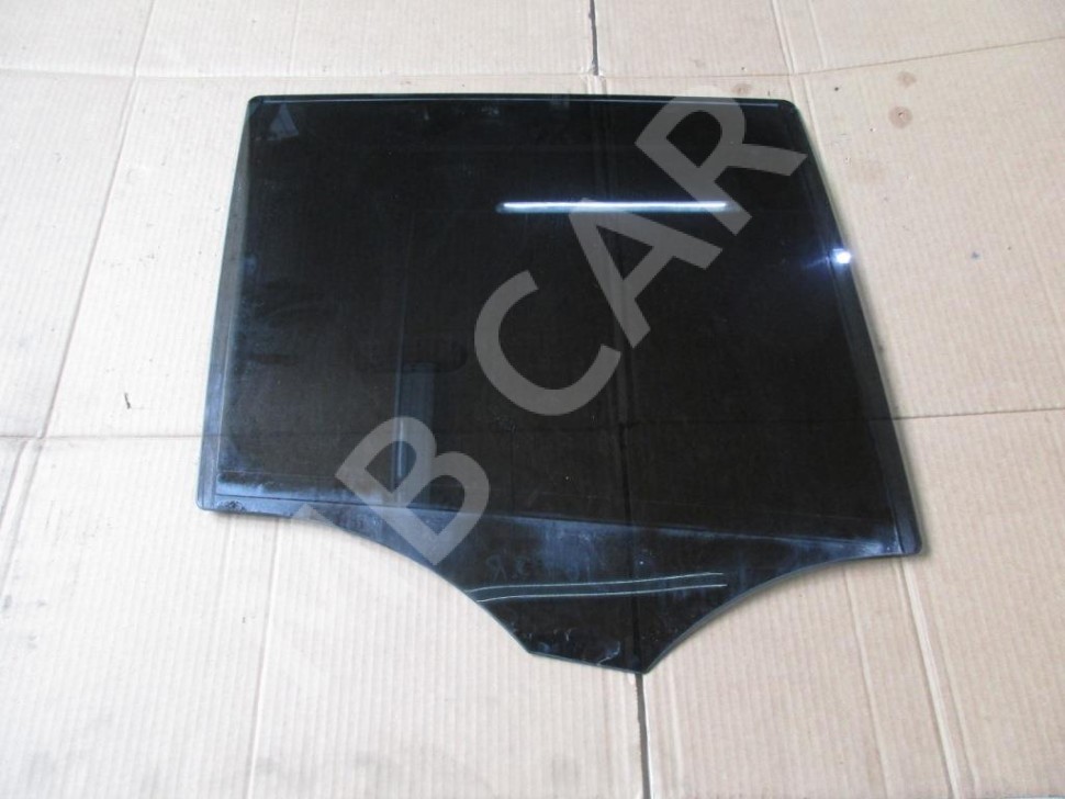 Стекло заднее правое MERCEDES-BENZ M-класс W164 (2005 - 2008) фото 1 — Разборка Мерседес