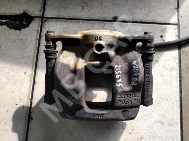 Суппорт передний правый MERCEDES-BENZ CLA-класс C117/X117 (2013 - 2016) — Разборка Мерседес