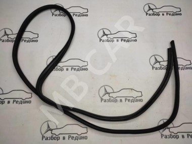 Уплотнитель крышки багажника MERCEDES-BENZ M-класс W164 (2005 - 2008) — Разборка Мерседес