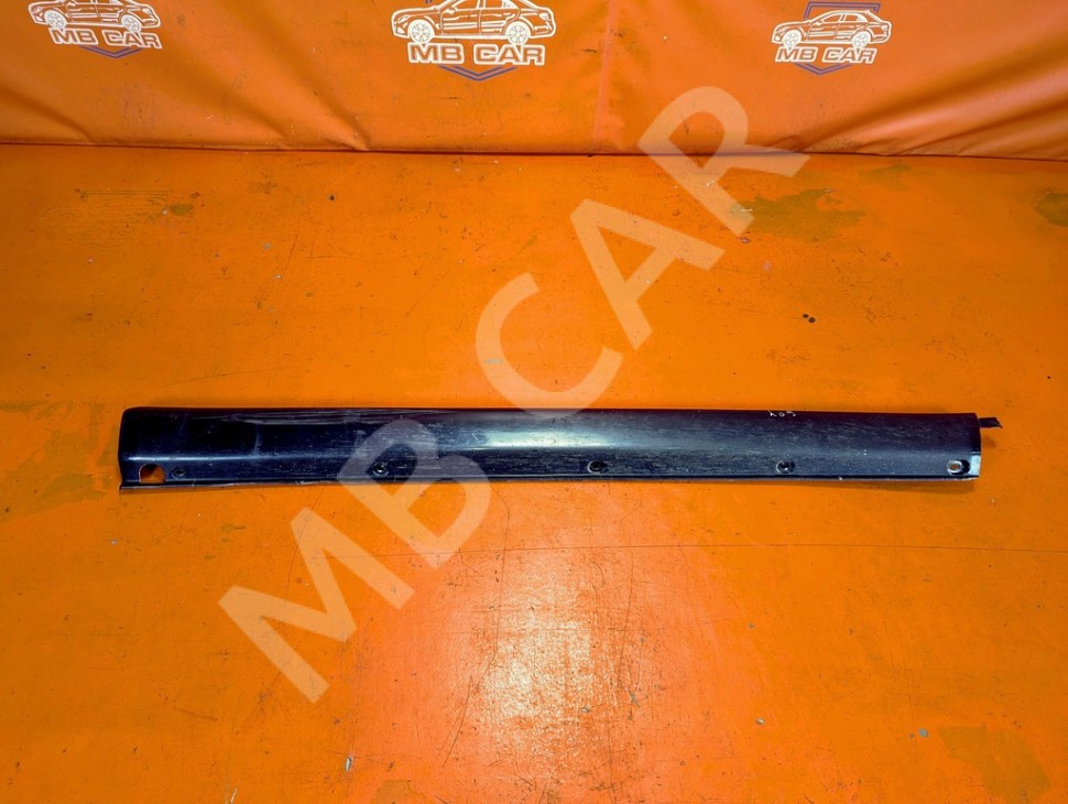 Порог пластиковый правый MERCEDES-BENZ M-класс W163 рестайлинг (2001 - 2005) фото 1 &mdash; Разборка Мерседес