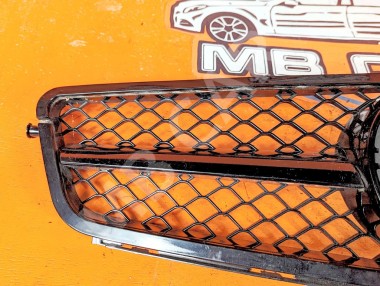 Решетка радиатора MERCEDES-BENZ C-класс W204/S204/С204 рестайлинг (2011 - 2015) &mdash; Разборка Мерседес