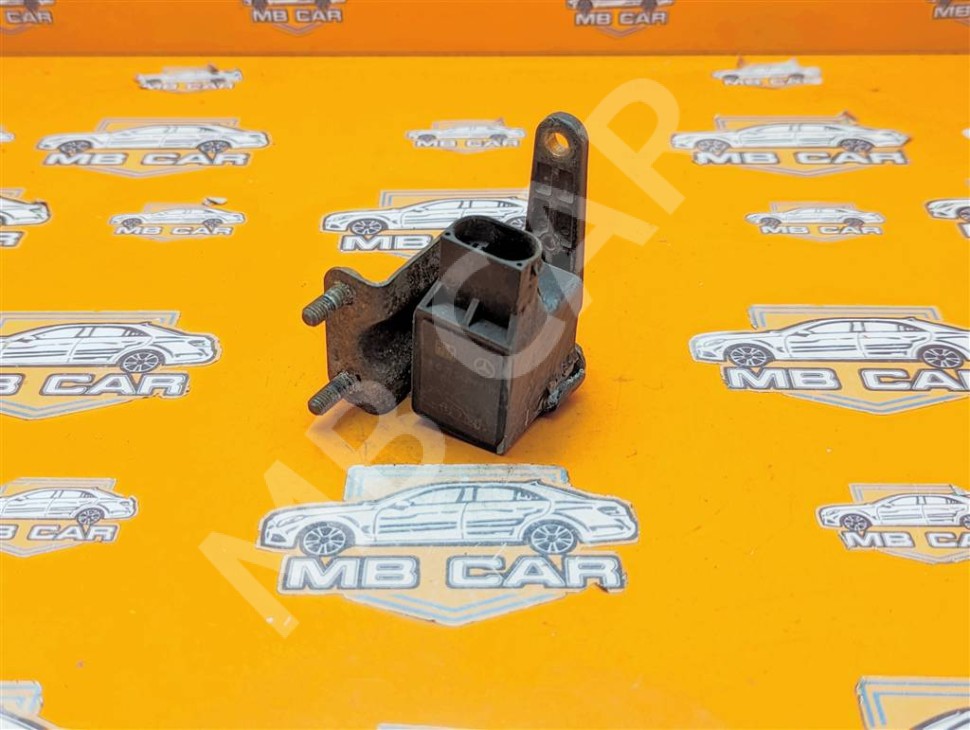 Датчик уровня пола MERCEDES-BENZ E-класс W211/S211 (2002 - 2006) фото 1 — Разборка Мерседес