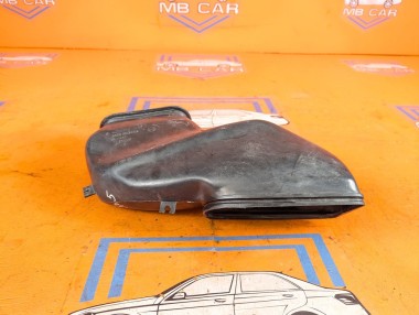 Воздухозаборник MERCEDES-BENZ V-класс W638/W639 (1996 - 2003) V 220 2.1 D AT (122 л.с.) &mdash; Разборка Мерседес
