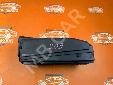 Корпус воздушного фильтра MERCEDES-BENZ C-класс W204/S204 (2006 - 2011) — Разборка Мерседес