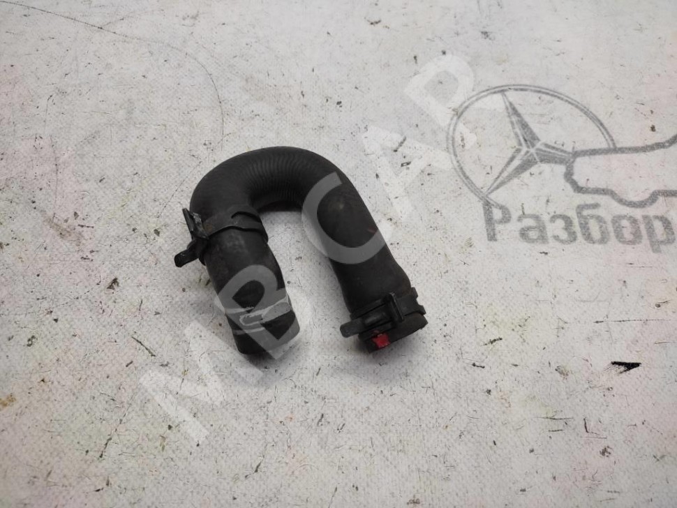 Патрубок ОЖ MERCEDES-BENZ C-класс W203/S203/CL203 (2000 - 2004) фото 1 &mdash; Разборка Мерседес
