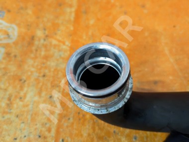 Патрубок радиатора MERCEDES-BENZ C-класс W204/S204 (2006 - 2011) — Разборка Мерседес