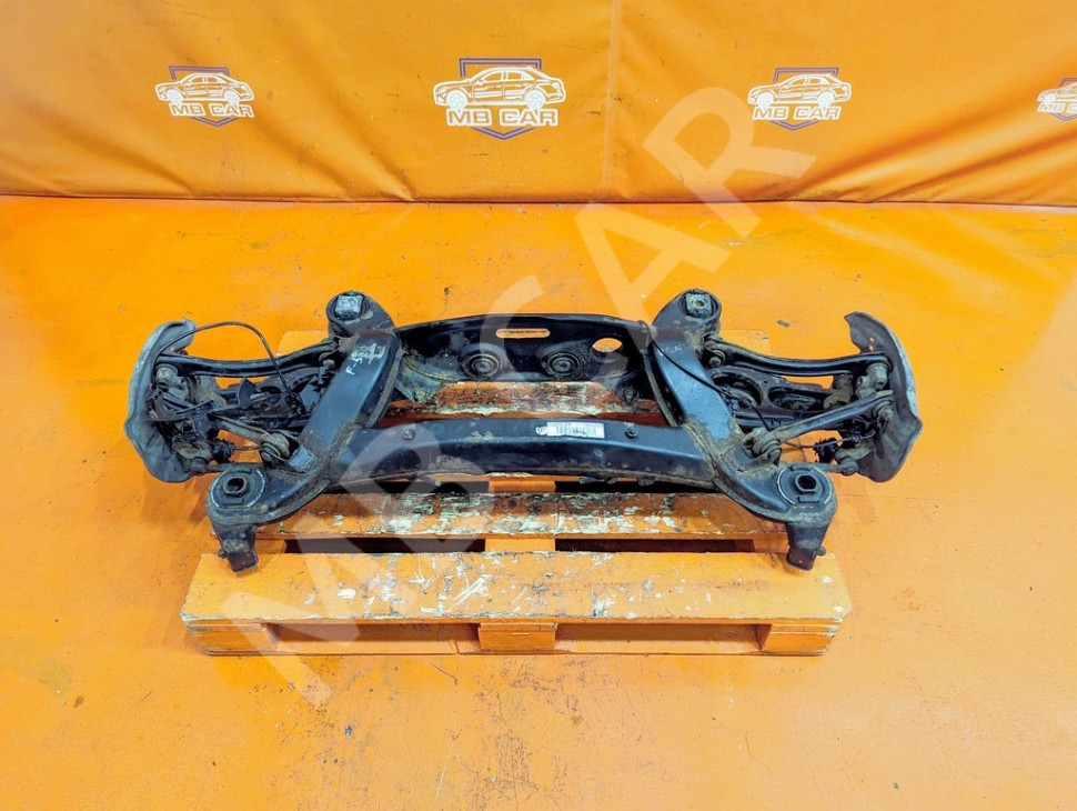 Подрамник задний MERCEDES-BENZ C-класс W203/S203/CL203 (2000 - 2004) фото 1 — Разборка Мерседес