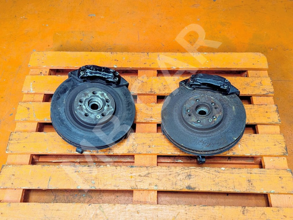 Комплект тормозов MERCEDES-BENZ M-класс W163 рестайлинг (2001 - 2005) фото 1 &mdash; Разборка Мерседес