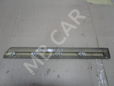 Молдинг двери MERCEDES-BENZ E-класс W210/S210 (1995 - 1999) — Разборка Мерседес