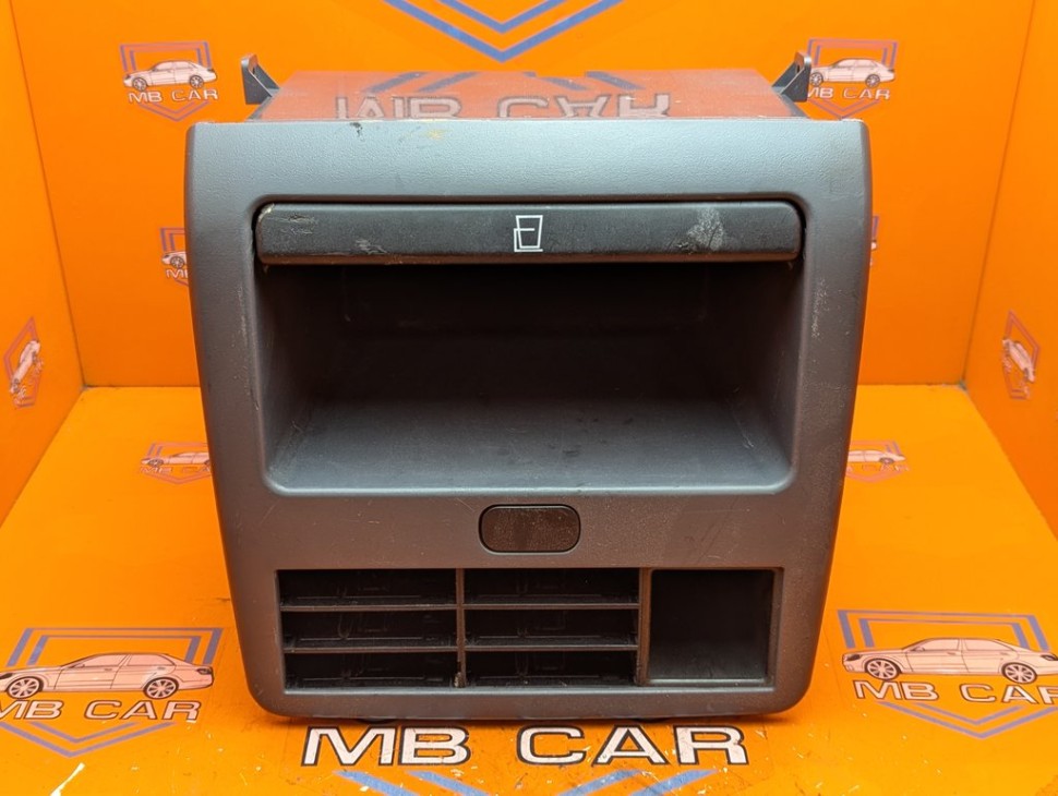 Подстаканник MERCEDES-BENZ V-класс W638/W639 (1996 - 2003) V 220 2.1 D AT (122 л.с.) фото 1 &mdash; Разборка Мерседес