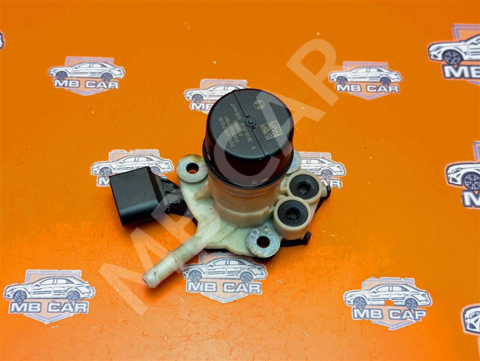 Насос AdBlue MERCEDES-BENZ GLS-класс X166 (2015 - 2019) фото 1 — Разборка Мерседес