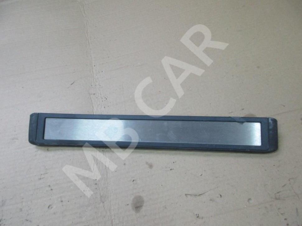 Накладка порога внутренняя MERCEDES-BENZ E-класс W211/S211 (2002 - 2006) фото 1 — Разборка Мерседес