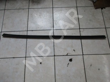 Уплотнитель капота MERCEDES-BENZ M-класс W163 рестайлинг (2001 - 2005) — Разборка Мерседес