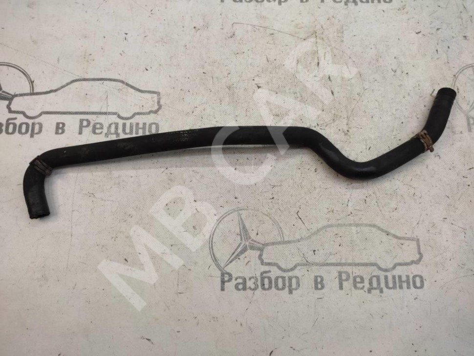 Патрубок ОЖ MERCEDES-BENZ S-класс W220 (1998 - 2005) фото 1 — Разборка Мерседес