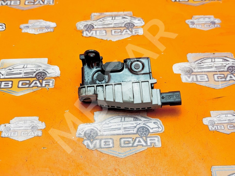 Замок капота MERCEDES-BENZ C-класс W204/S204/С204 рестайлинг (2011 - 2015) фото 1 &mdash; Разборка Мерседес