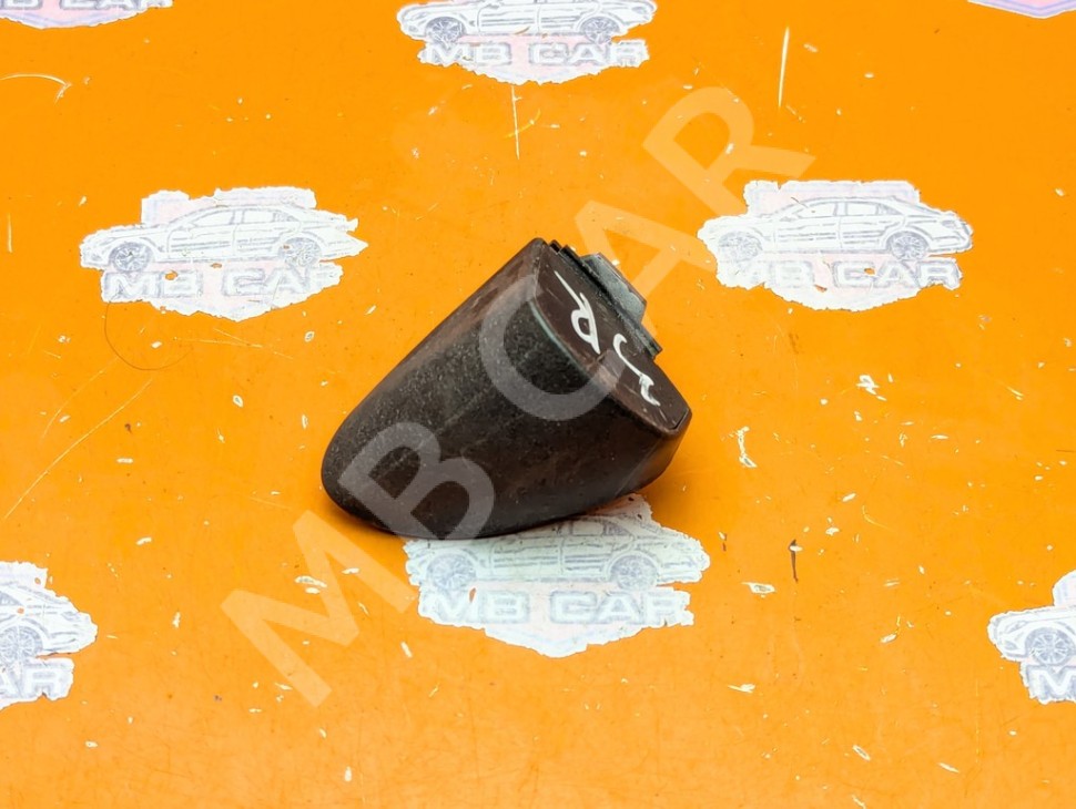 Крышка ручки двери MERCEDES-BENZ C-класс W203/S203/CL203 рестайлинг (2004 - 2008) фото 1 &mdash; Разборка Мерседес