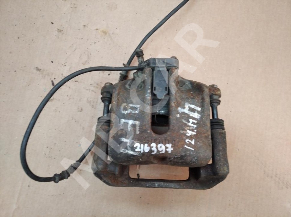 Суппорт передний левый MERCEDES-BENZ W124 W124/S124/C124/A124 (1984 - 1993) фото 1 &mdash; Разборка Мерседес