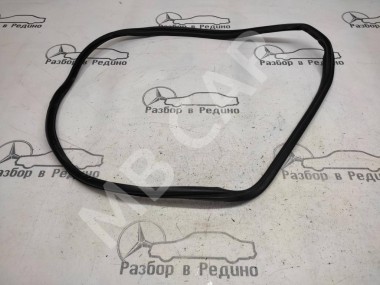 Уплотнитель стекла MERCEDES-BENZ V-класс W639 (2003 - 2014) — Разборка Мерседес