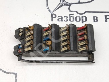 Блок предохранителей MERCEDES-BENZ W124 W124/S124/C124/A124 (1984 - 1993) — Разборка Мерседес