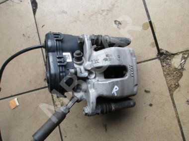 Суппорт задний правый MERCEDES-BENZ CLA-класс C117/X117 рестайлинг (2016 - 2019) — Разборка Мерседес